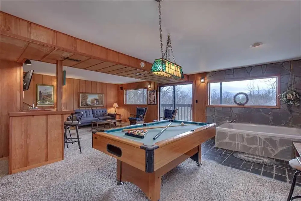 Honey Bee Cottage, 3 Bedroom, Pool Access, Grill, Fireplace, WiFi, Sleeps 8