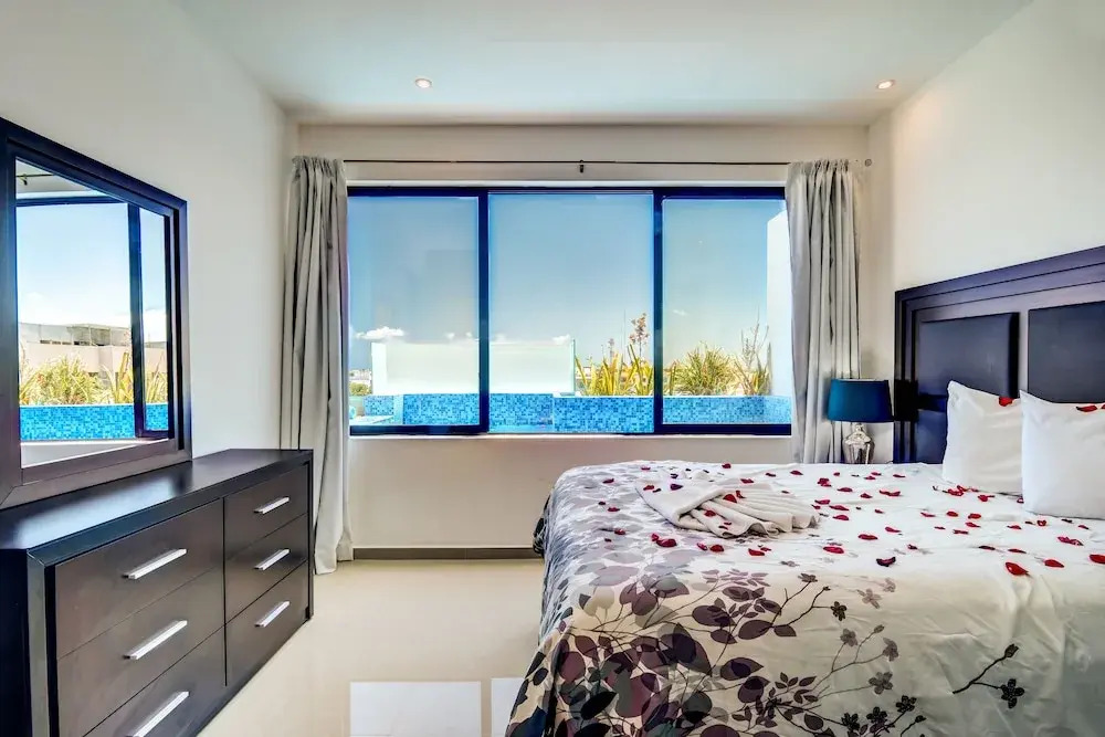 Anah Suites by Las Flores Vacation Rentals