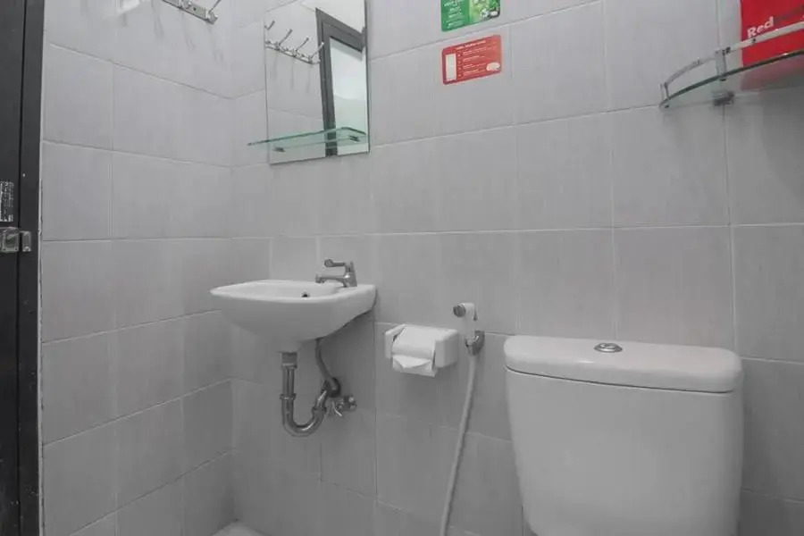 RedDoorz near Radin Intan Airport Lampung 2