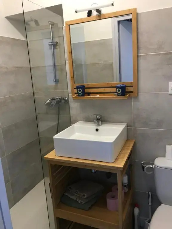 Studio pied dans l’eau CAP CORSE ERBALUNGA