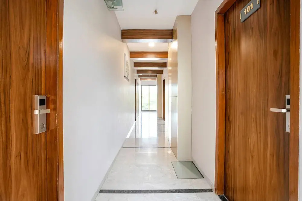 Fabhotel Swaraj