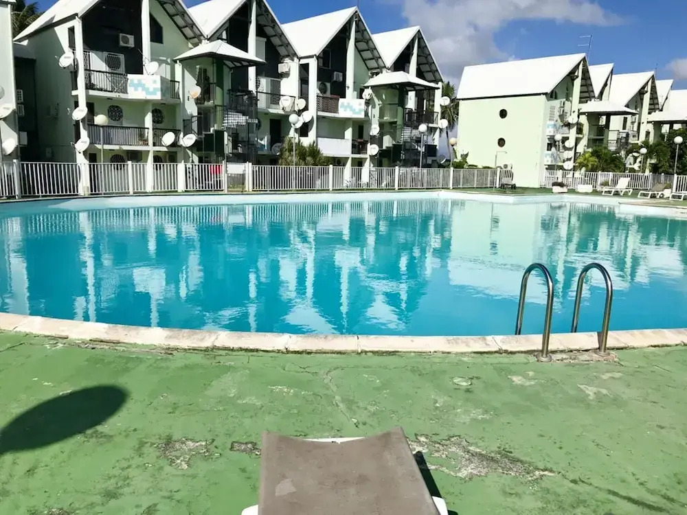Studio in Pointe-à-pitre, With Wonderful sea View, Pool Access, Furnis
