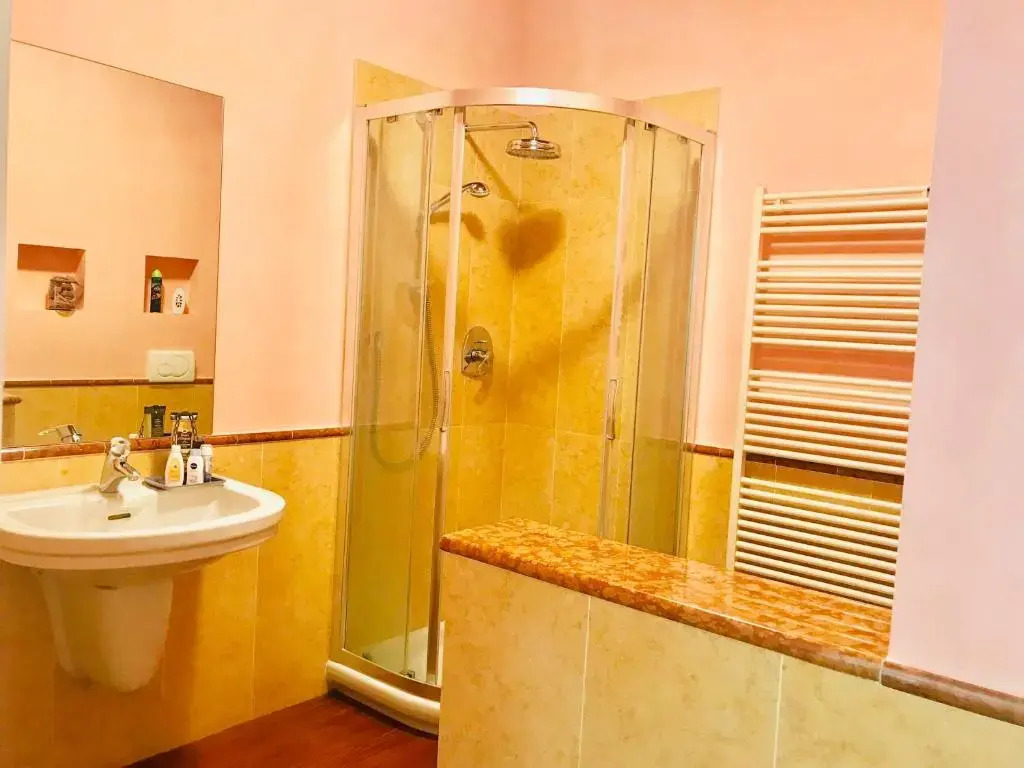Luxury Sea View Villa Monet with Private Pool - Exclusive Retreat in Bordighera