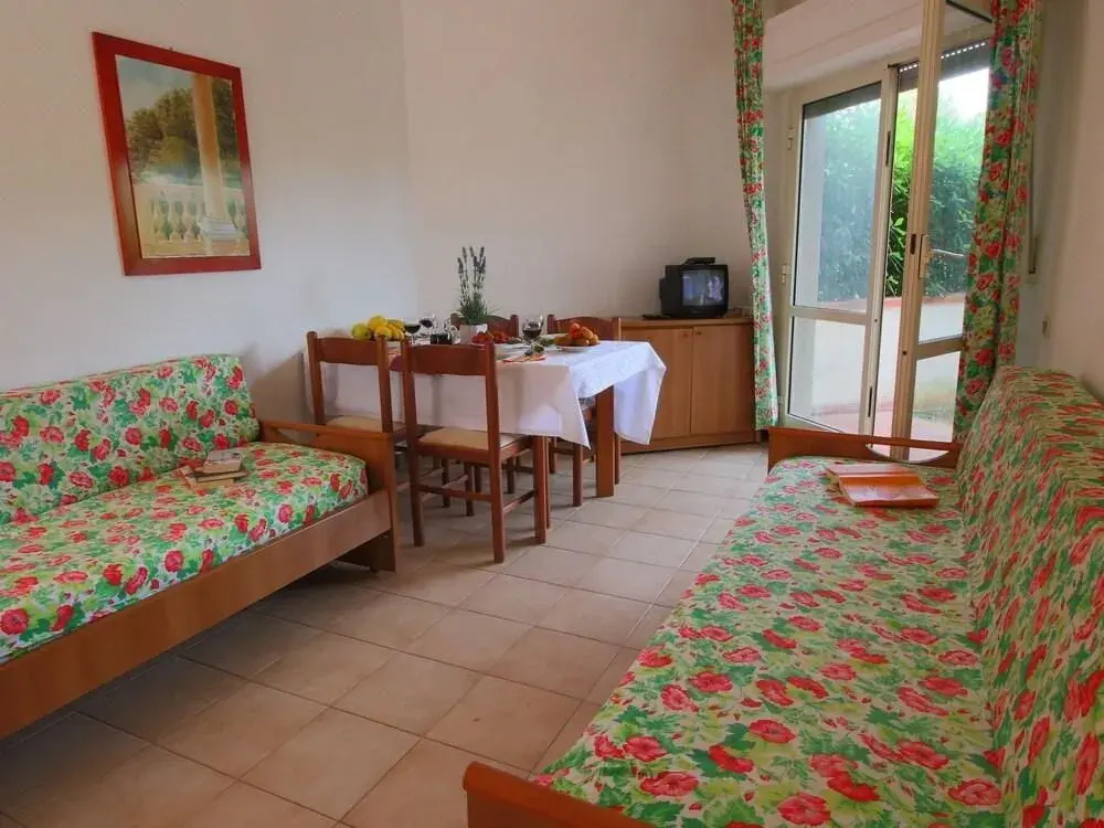 Giannella Beach Residence Apartment