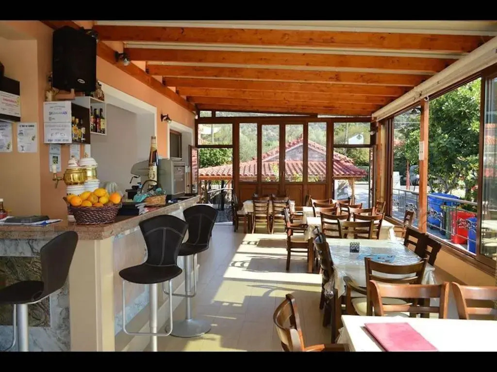 Room in Apartment - A spacious and bright studio with balcony no123
