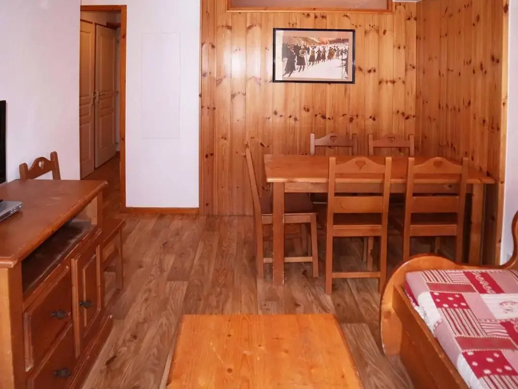 Appartement Les Orres, 2 pièces, 6 personnes - FR-1-322-184
