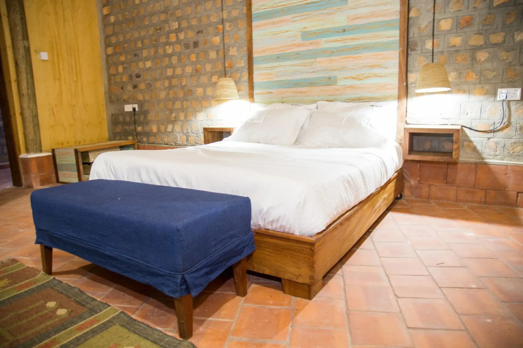 Buvi Lodge Limited