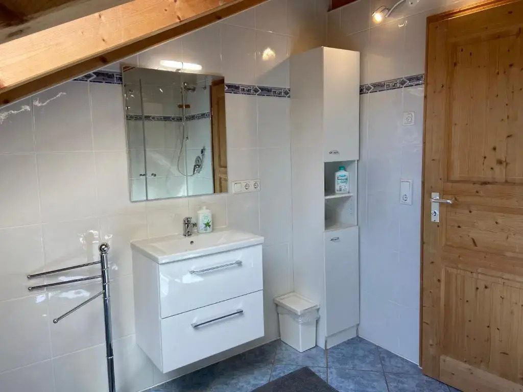 Ferienwohnung Bergblick für bis 13 oder 14 Personen mit 5 Schlafzimmer und 3 Bäder