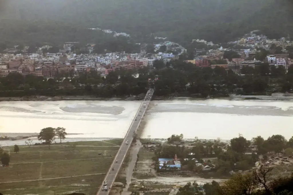 Hotel Alpana @ Har ki Pauri Road