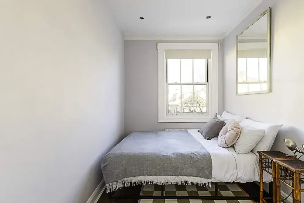 Contemporary and Spacious Kensington Home
