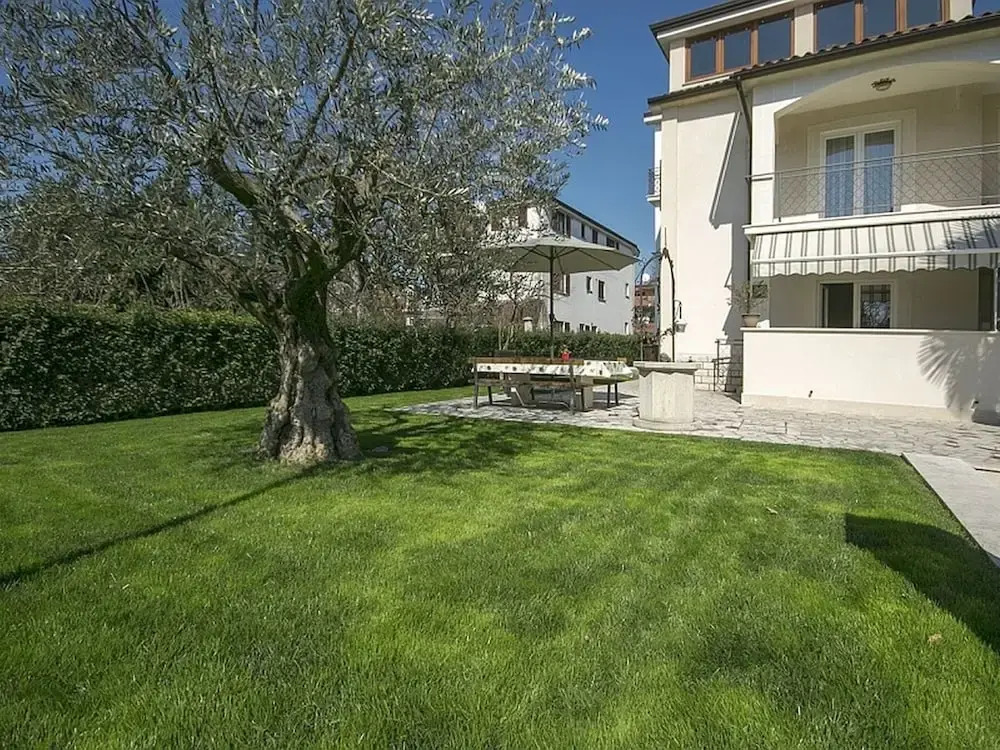 Modern Apartment with Private Covered Terrace Near Porec And 900 M From the Beach
