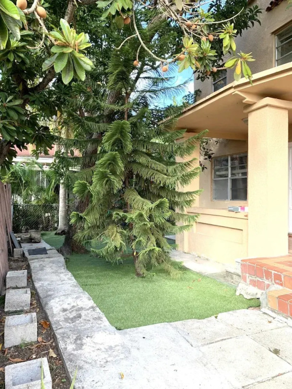 Miami House