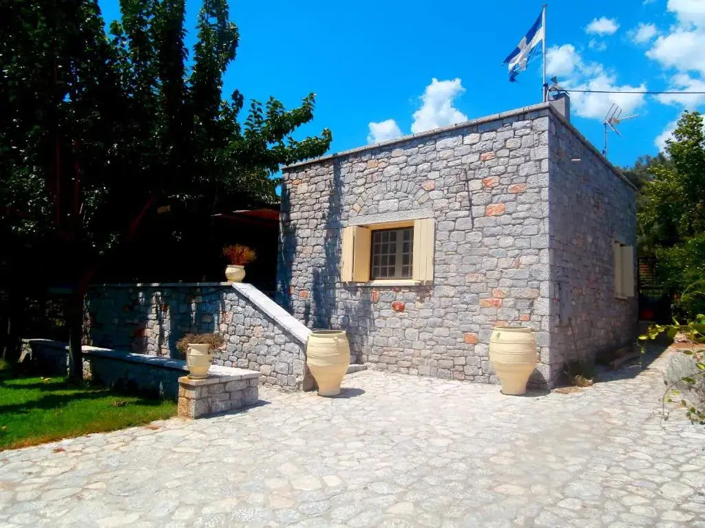 Villa Tzortzakos by Maniland