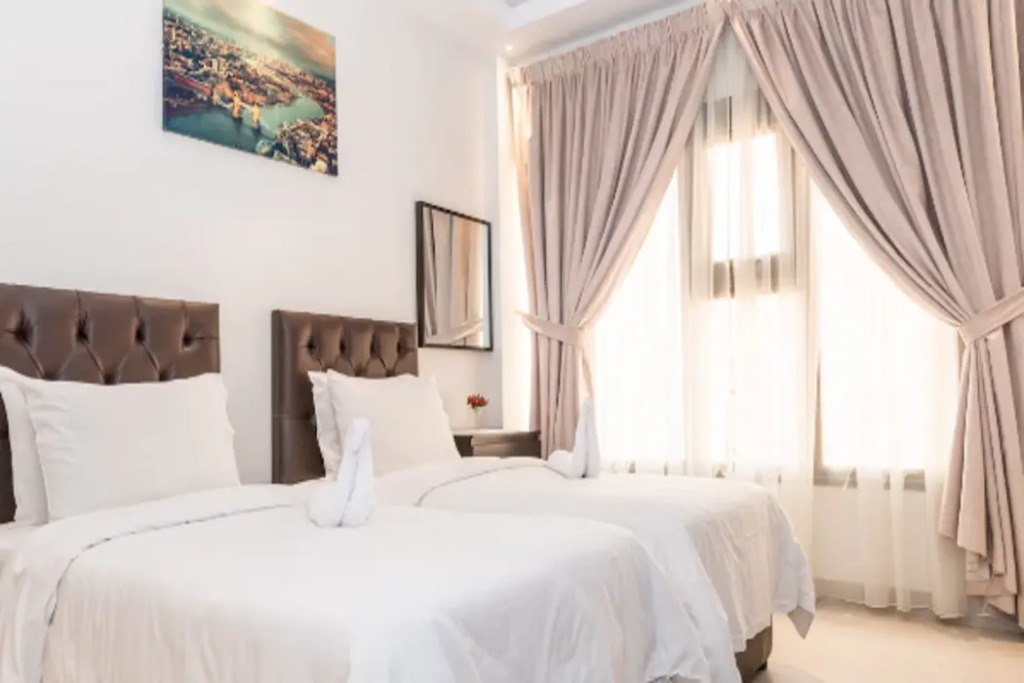 Safari House Hotel