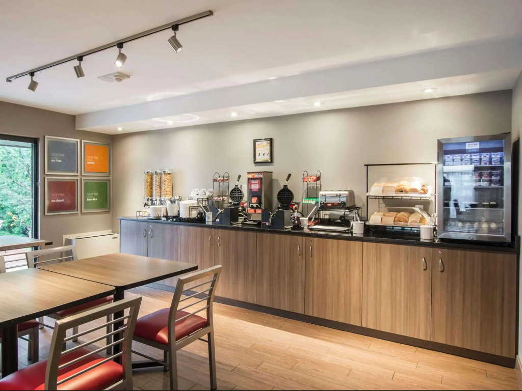 Comfort Inn Ancienne-Lorette - Quebec Airport
