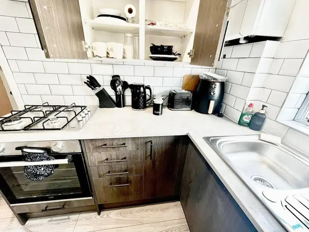 Beautiful 2-bed House in Watford