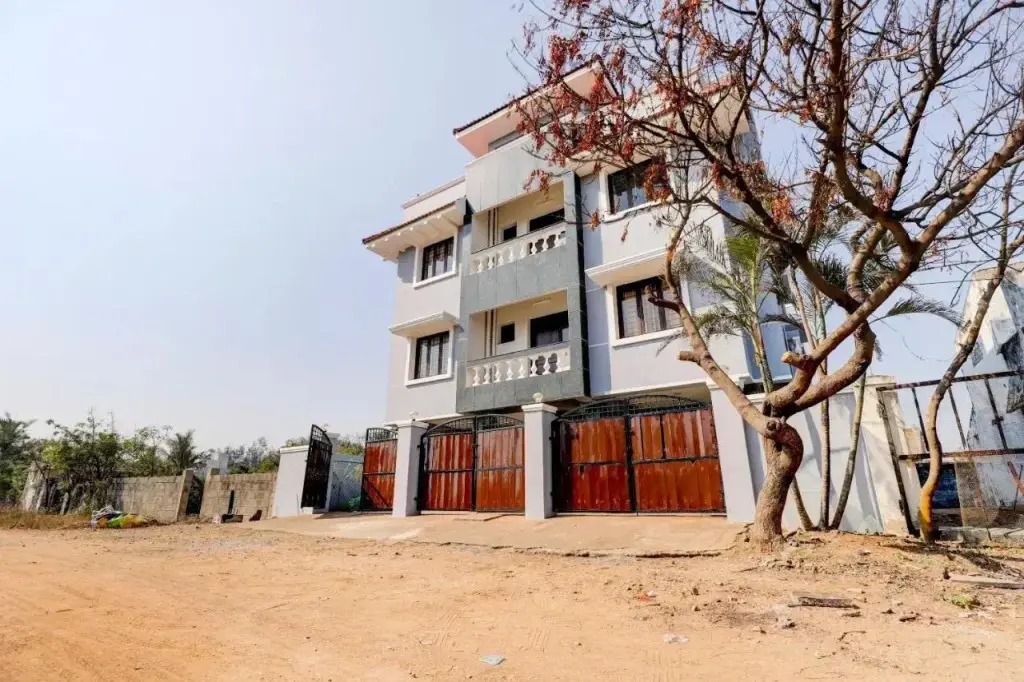 OYO Home 78561 Fantasea Uthandi