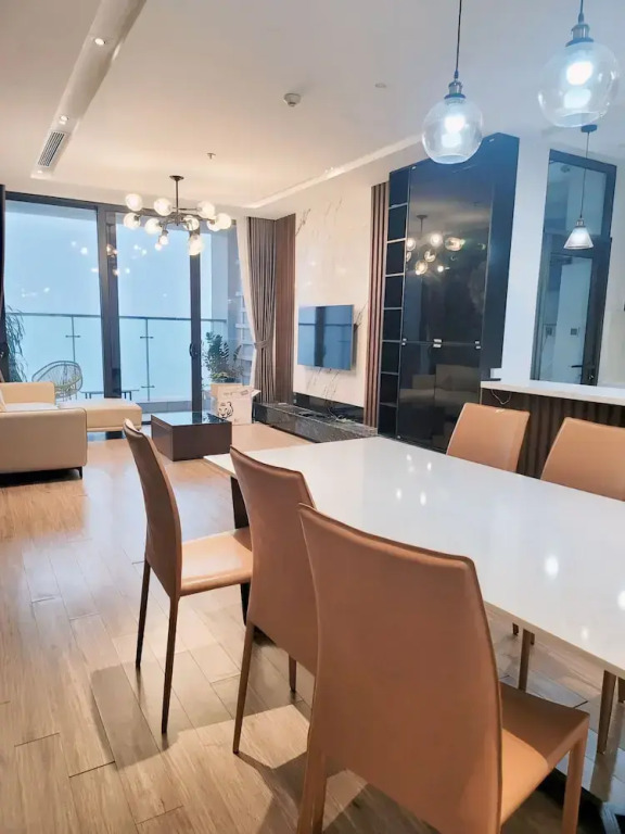 Vinhomes Metropolis Apartment near the United Nations
