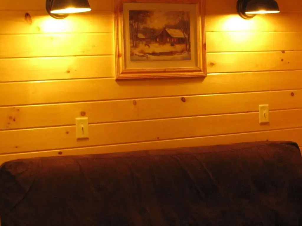Pine Knoll Hotel Lakeside Lodge & Cabin