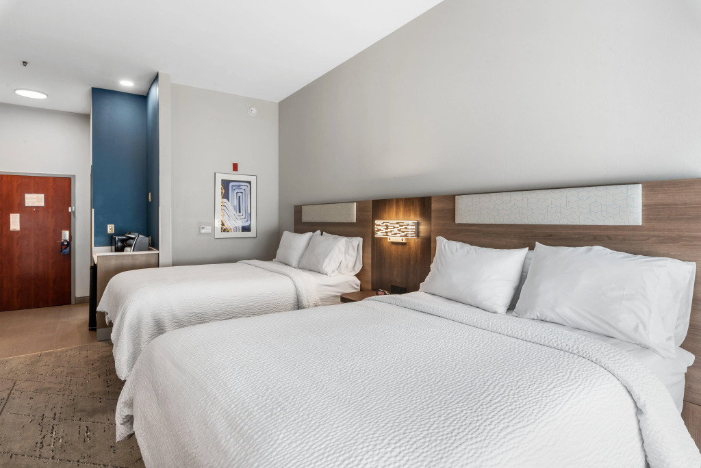 Holiday Inn Express & Suites Maumelle by IHG