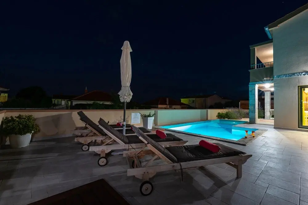 Villa Lusia - Modern villa with pool