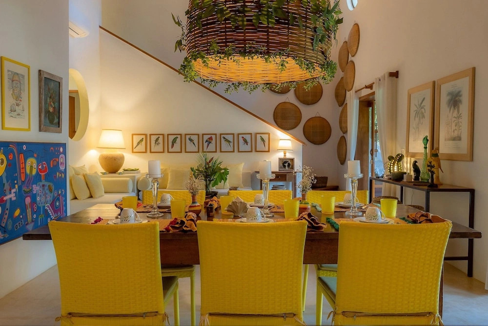 142D Casa com 03 Suítes em Trancoso