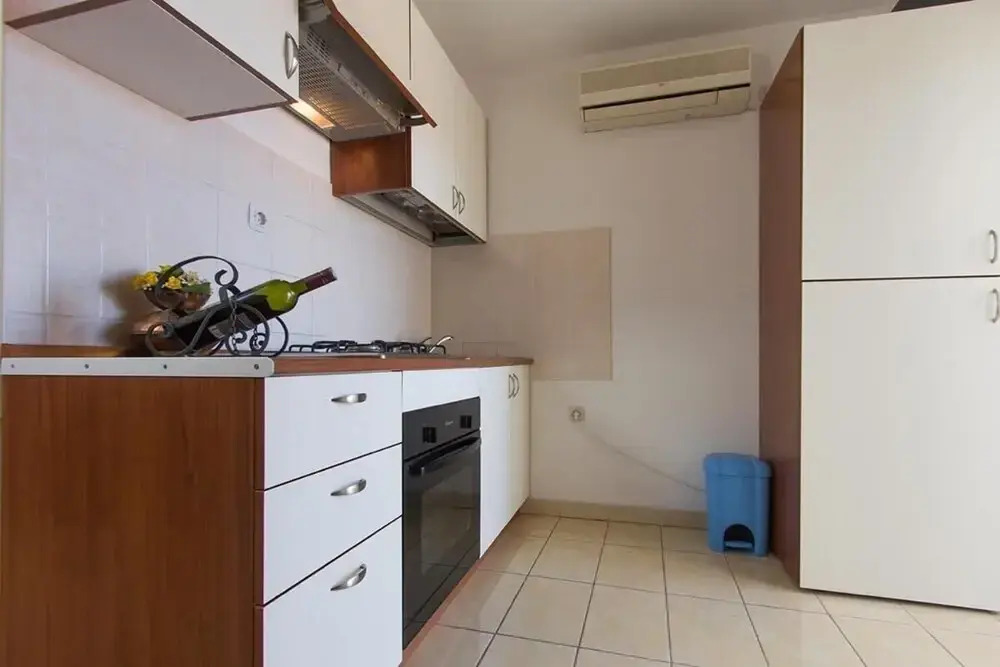 "brodarica Penthouse 4+2, Sea View"