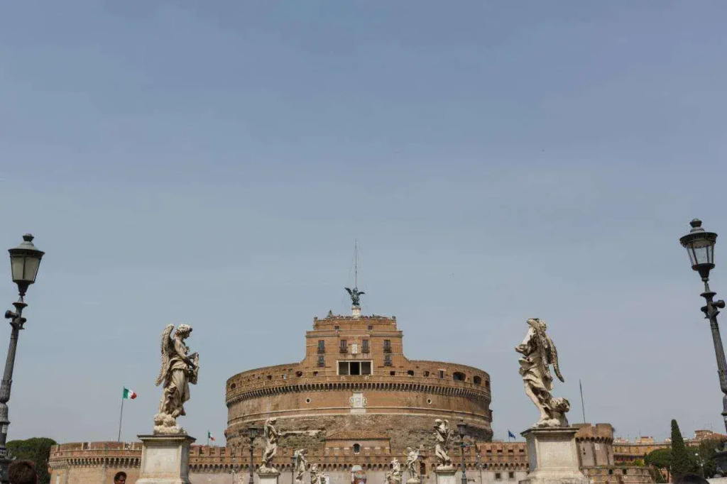 NAVONA, Old Rome Lodge