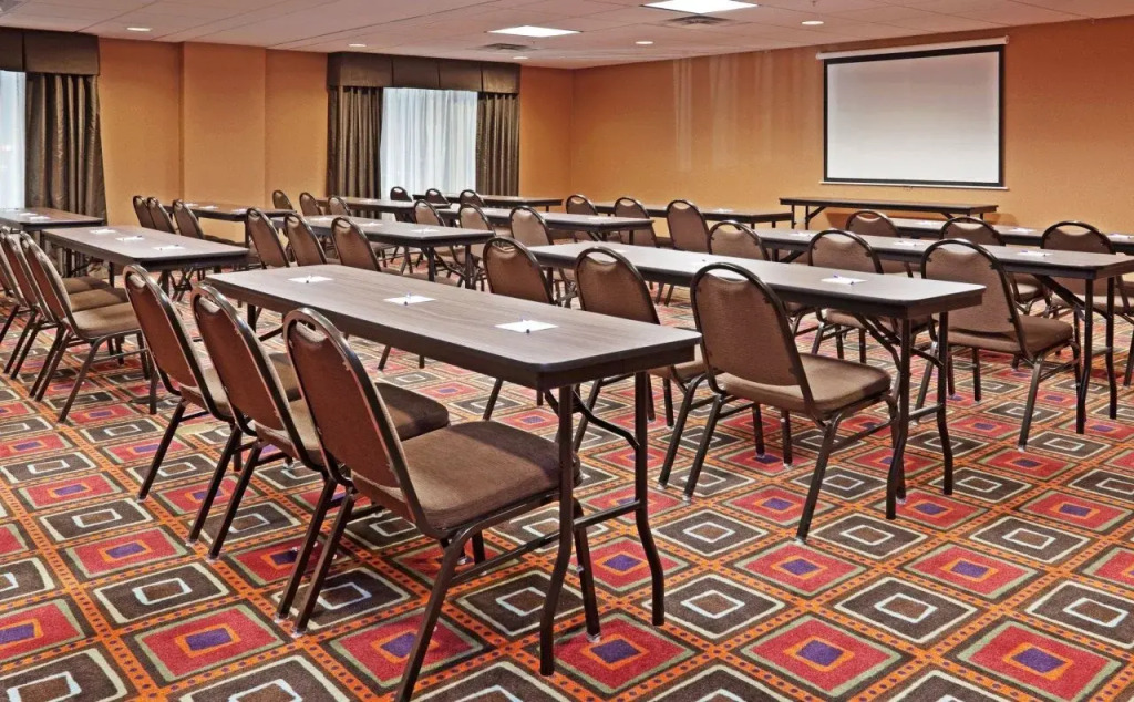 Holiday Inn Express Troutville-Roanoke North by IHG