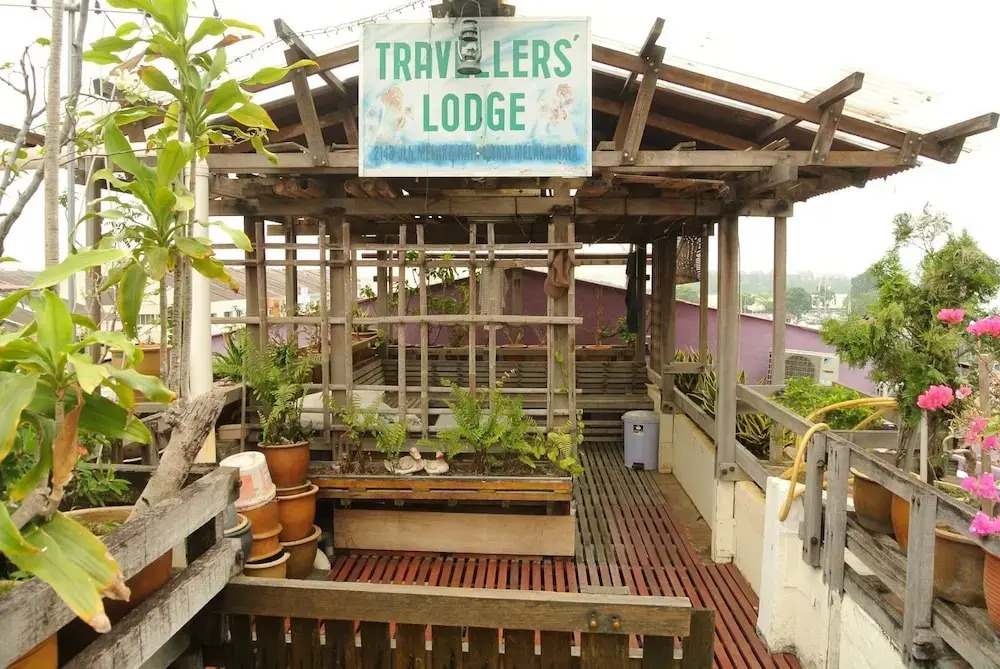 TRAVELLERS LODGE