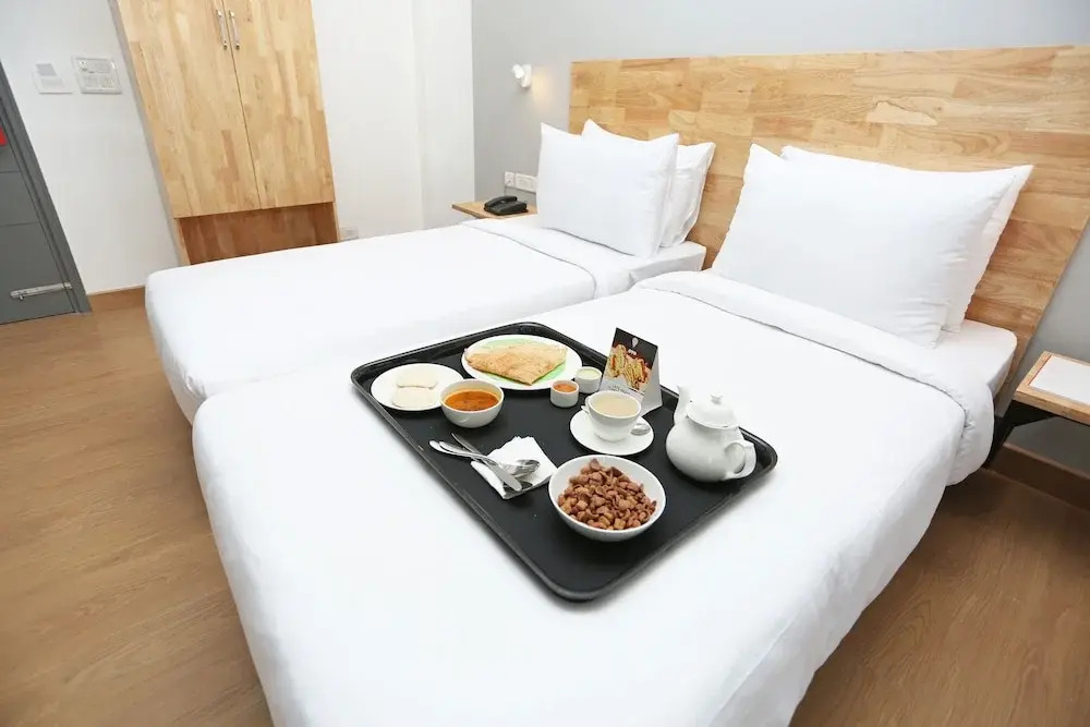 OYO 9931 Hotel Bali Square