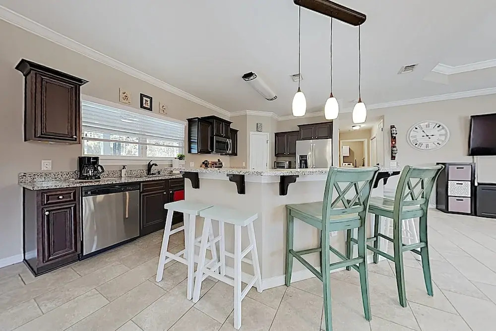New Listing! Custom : Private Pool, Near Beach 4 Bedroom Home