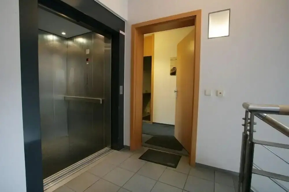 Apartment Engel