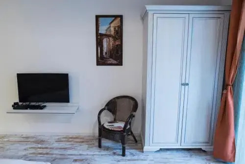 All In Apartman III