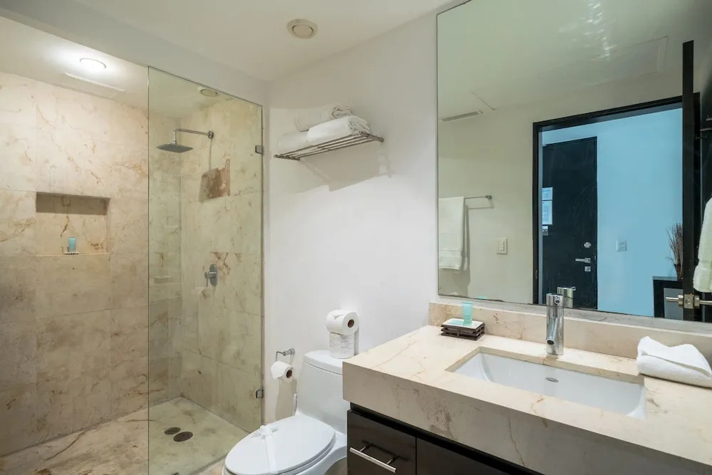 Luxury Complex - Infinity Pool and Private Beach Club - At The Elements Condos 108