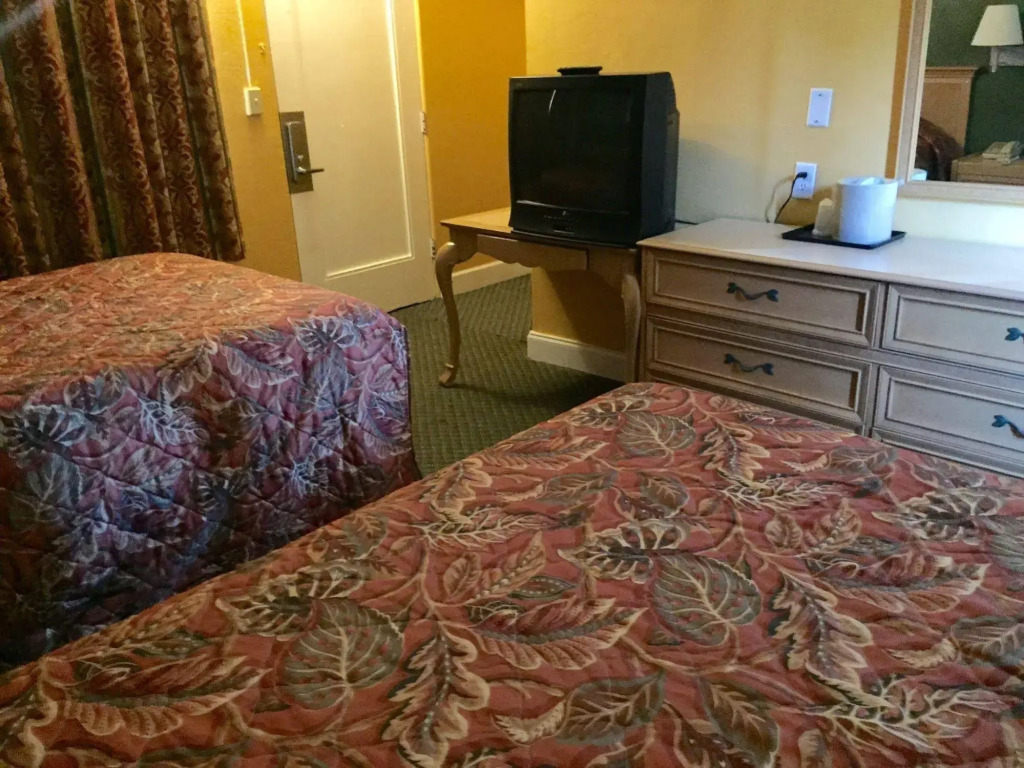 Shangri La Motel Ocala near Hwy 301