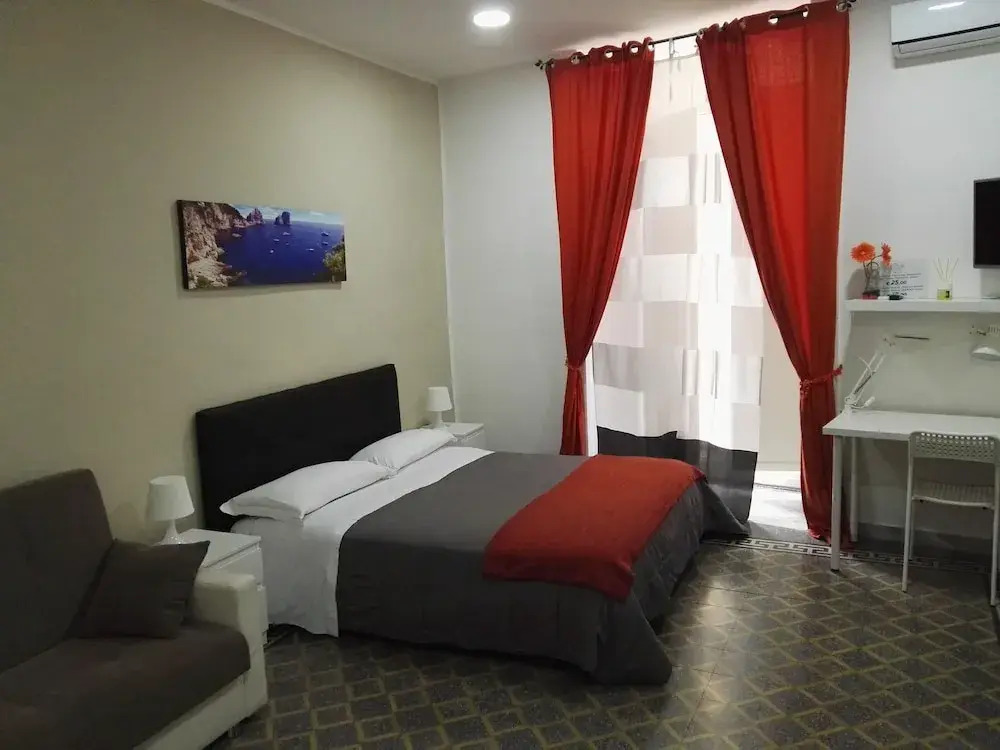 Cavour Rooms