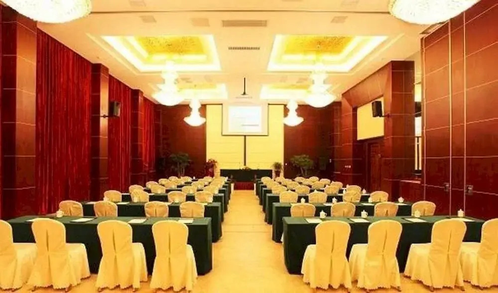 Gao Chun Palace Garden Hotel