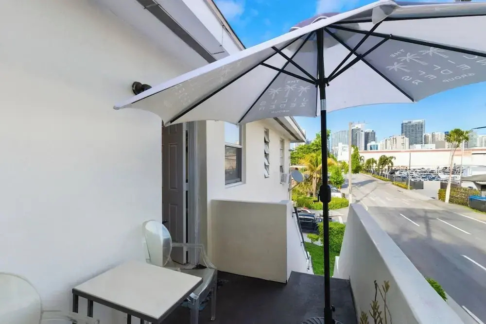 Pet-friendly Brickell Stay Near Beach & City
