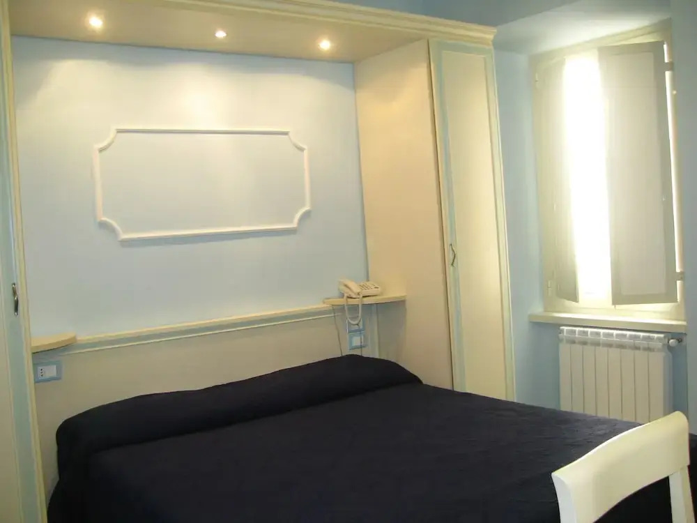 Tiffany Roma Suite