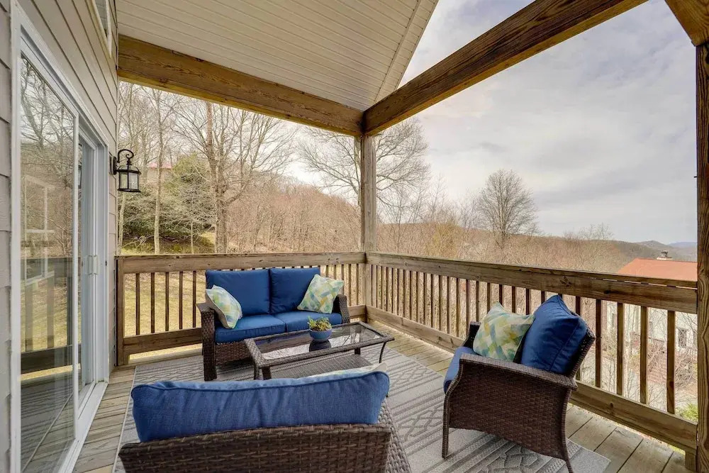 Family Home in Sugar Mtn with Fire Pit and Game Room!