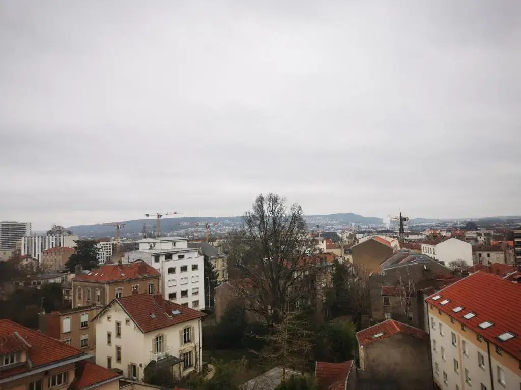 Nancy 1013, chambres privées dans un grand appartement, partagé avec l'hôte