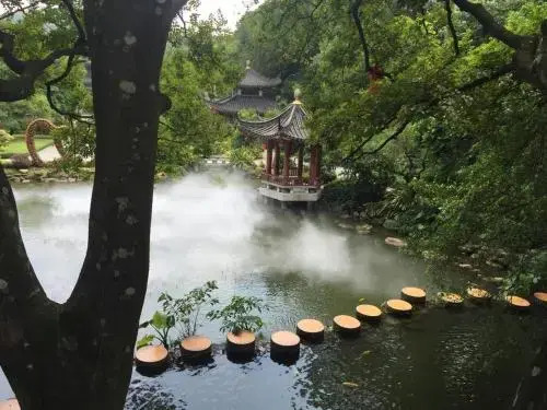 Huizhou Luofu Yixuan Hotel