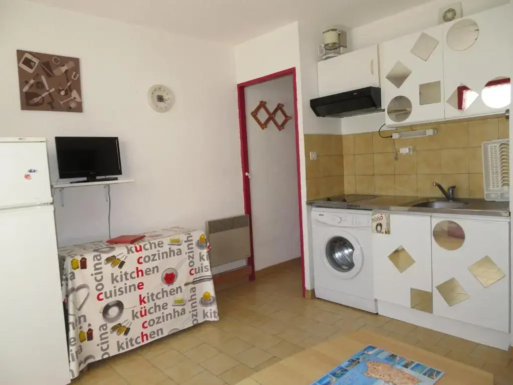 Appartement Sète, 2 pièces, 4 personnes - FR-1-338-336