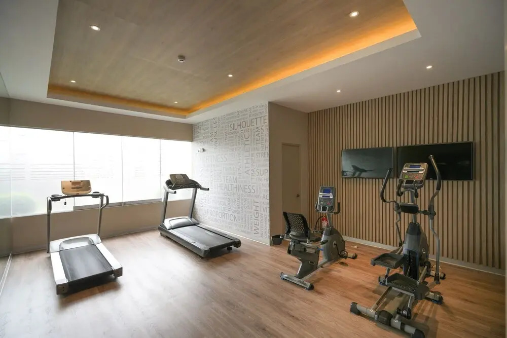 GLOBALSTAY. Martino 2BR Apartments. Sea View, Pool, Gym, BBQ