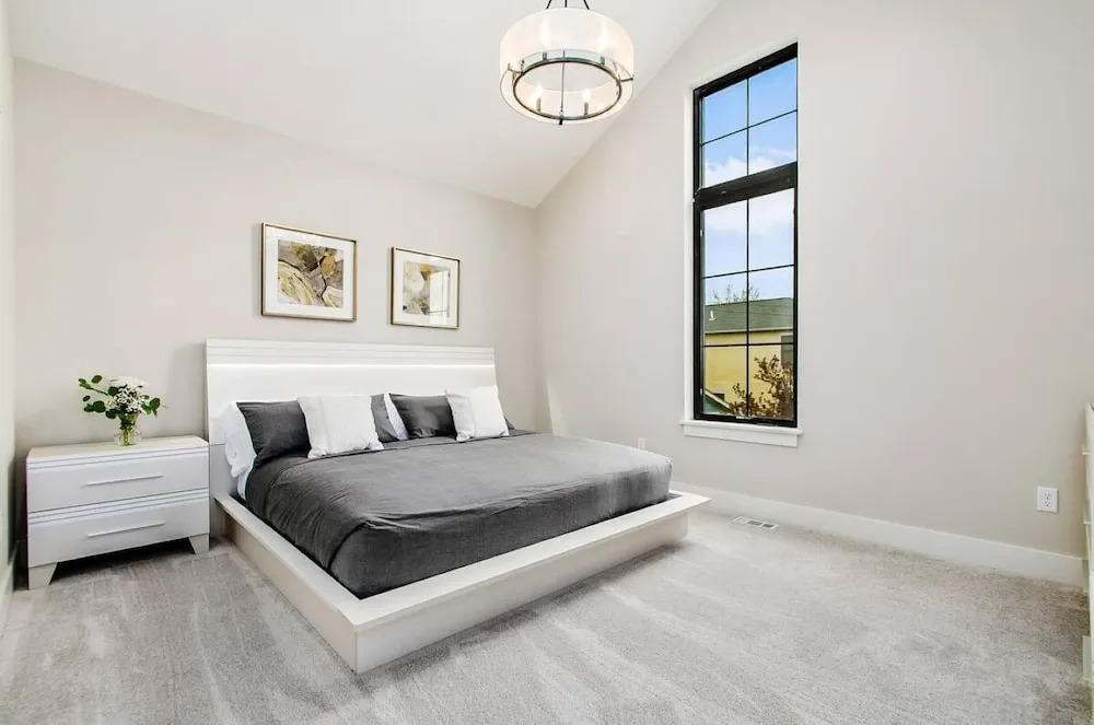 Jungle House Designer Residences - Downtown Columbus