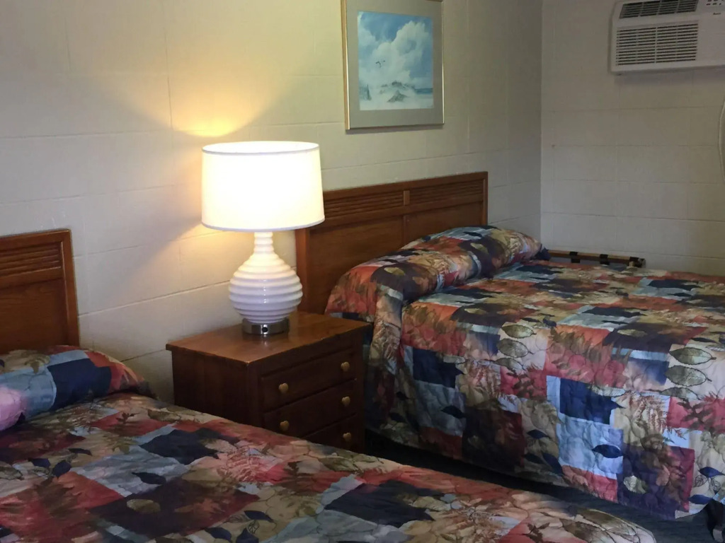 High Tide Motel