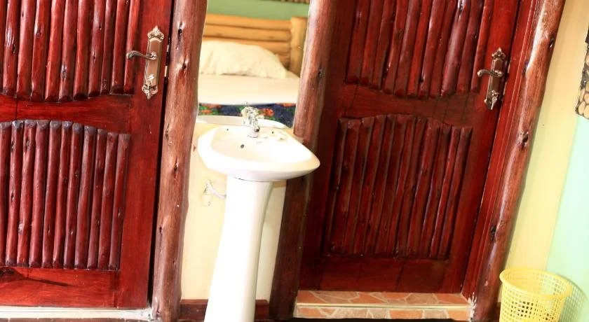 Elite Backpackers Services