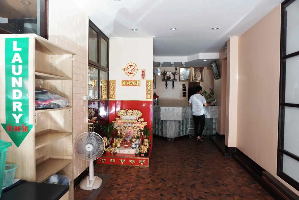 Sureena Hotel
