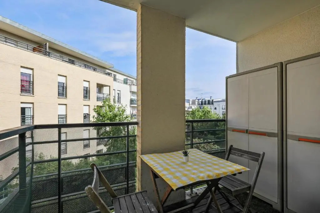 Chic and spacious apart with parking